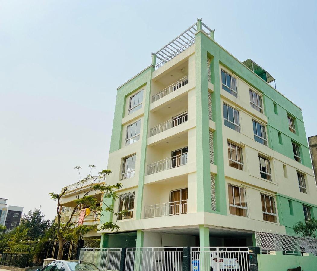 Bluo Facing 1bhk Newtown, Terrace Garden, Gym Apartment Kolkata